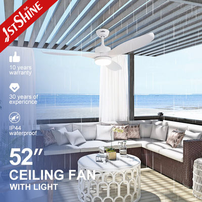 Guter Preis Wasserdichtes Deckenventilator mit 3 Plastikblättern und weißem LED-Licht Online